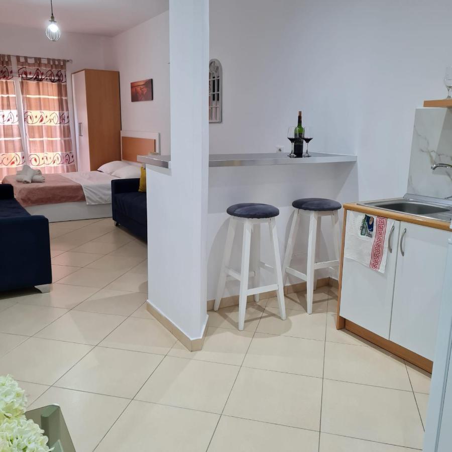 Studio By The Beach - Vlorë エクステリア 写真