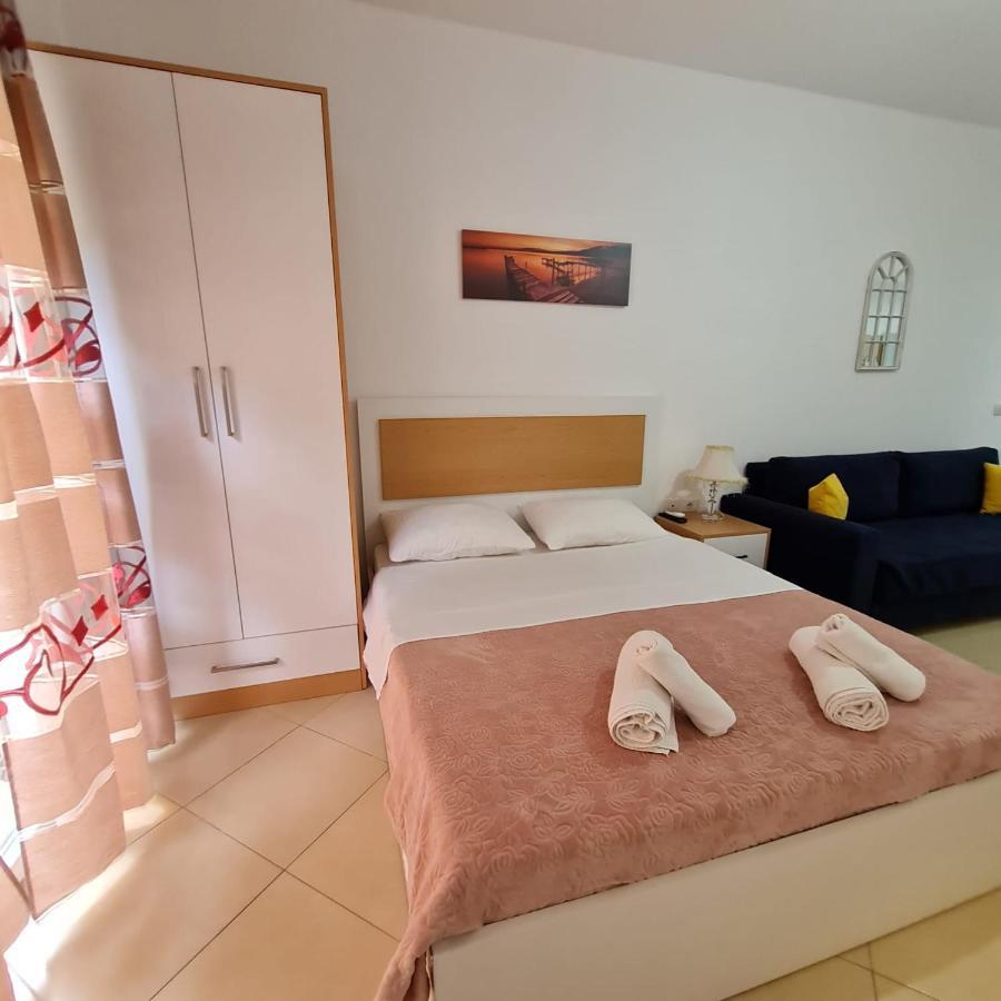 Studio By The Beach - Vlorë エクステリア 写真